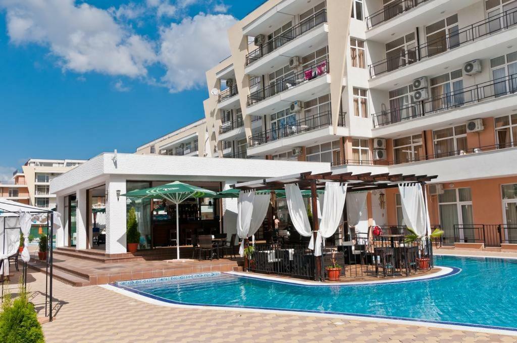 Apartament Grand Kamelia Daire Sunny Beach Dış mekan fotoğraf